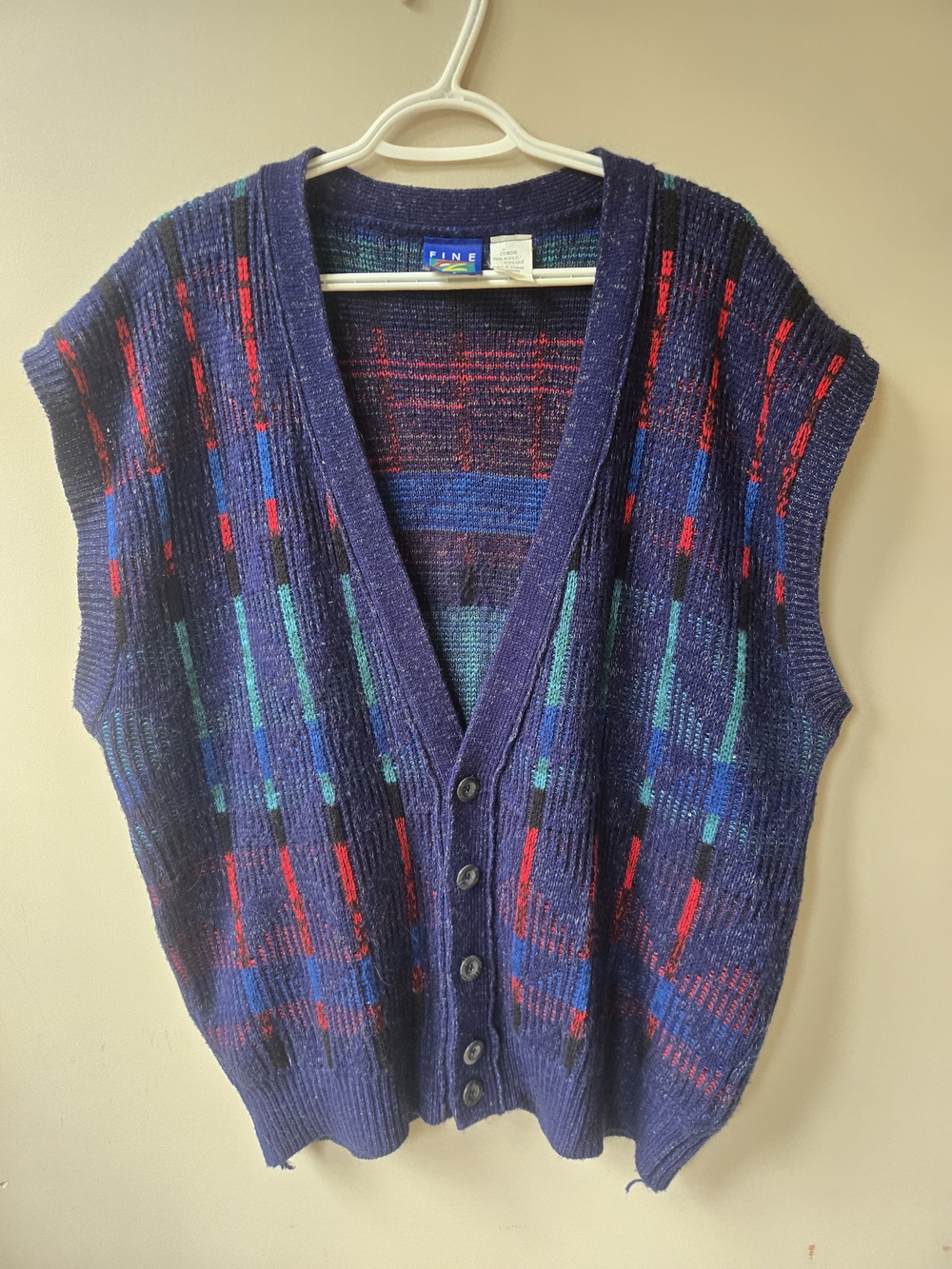 Vintage 80s Fine Line Acrylic Knit Sweater Vest – Geometric Pattern